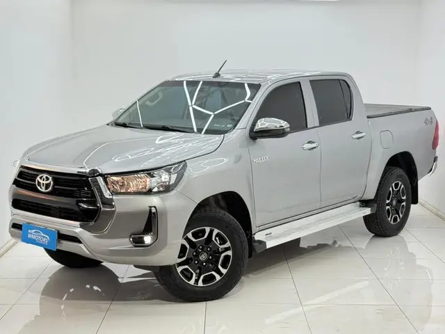 Carro Toyota Hilux Cabine Dupla 2023 SRV 4x4 2.8 Diesel