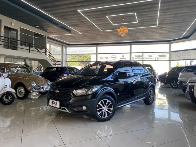 Carro Chevrolet Onix 2017 1.4 Activ SPE/4