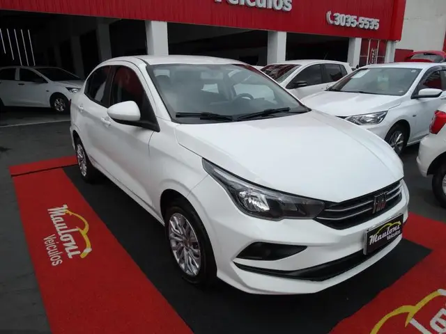 Carro Fiat Cronos 2023 Drive 1.3 (Flex) MT