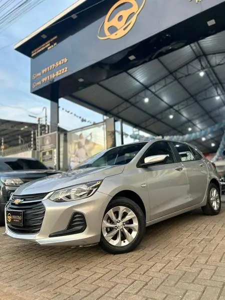 Carro Chevrolet Onix 2023 LT 1.0