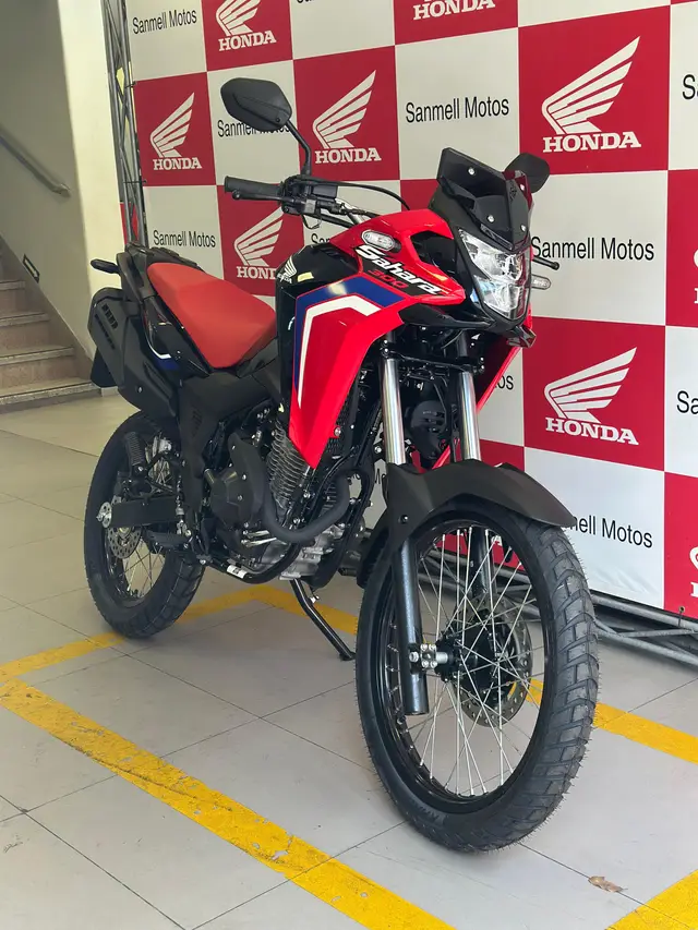 Moto Honda XRE Sahara 300 2026 Rally