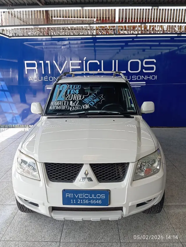 Carro Mitsubishi Pajero TR4 2012 2.0 16V 4x2 (Flex)