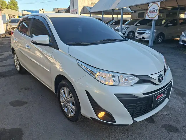 Carro Toyota Yaris 2019 1.3 XL Plus Tech CVT (Flex)
