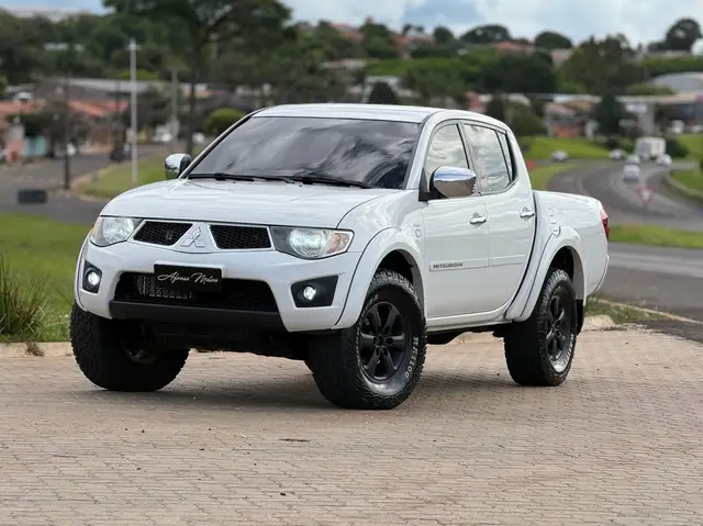 Carro Mitsubishi L200 Triton Sport 2012 3.2 DI-D 4x4 (Aut)