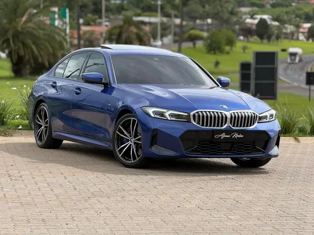Carro BMW 320i 2023 M Sport 2.0 Turbo (Aut.)