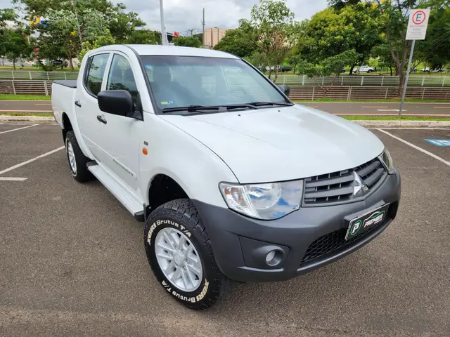 Carro Mitsubishi L200 Triton Sport 2015 2.4 HLS (Flex)