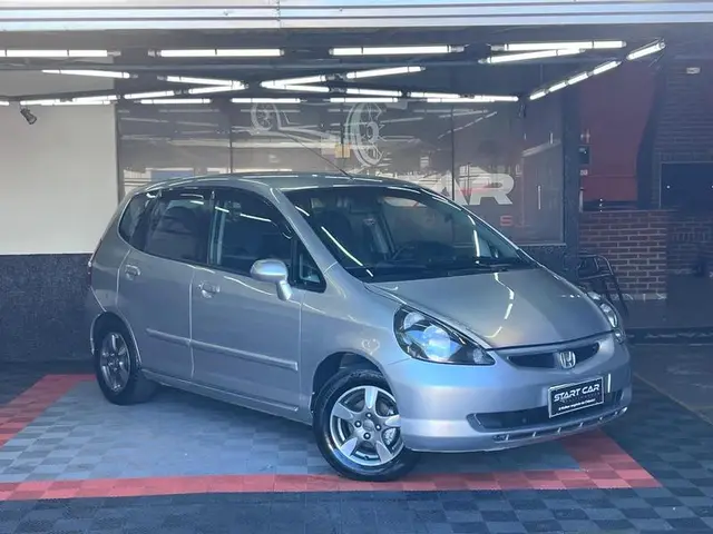 Carro Honda Fit 2005 LX 1.4