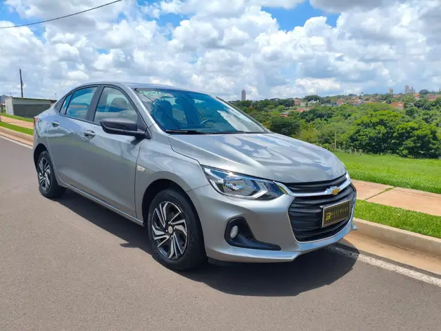 Carro Chevrolet Onix Plus 2025 LT 1.0