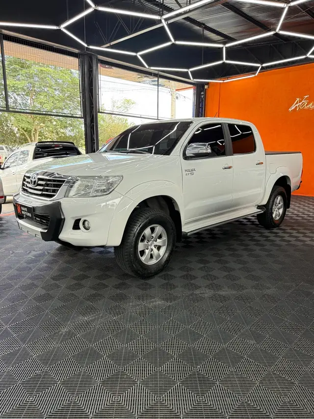 Carro Toyota Hilux Cabine Dupla 2015 Hilux 2.7 SRV CD 4x2 (Flex) (Aut)