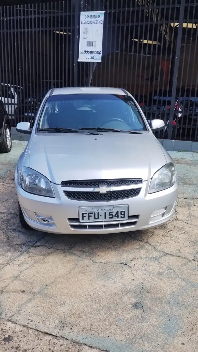 Carro Chevrolet Celta 2013 LT 1.0 (Flex)