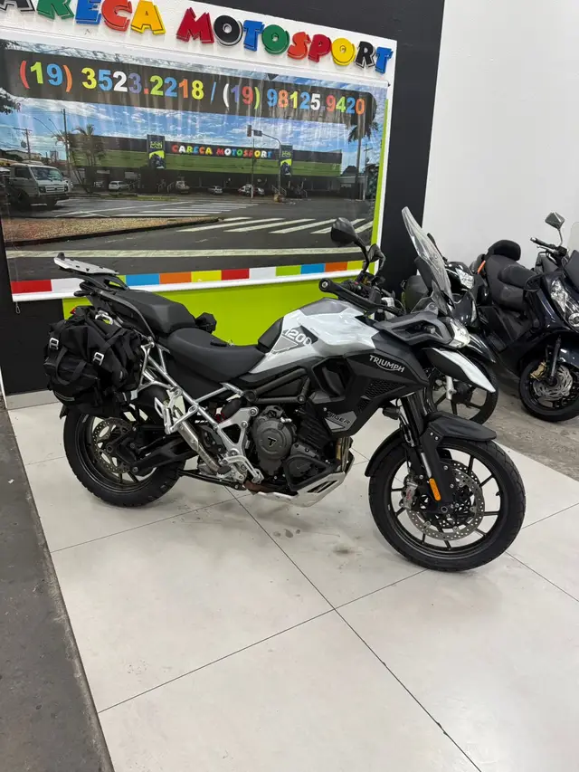Moto Triumph Tiger 1200 2024 GT Pro