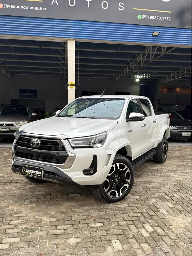 Carro Toyota Hilux Cabine Dupla 2024 SRX 4x4 2.8 Diesel