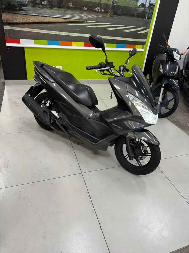 Moto Honda PCX 150 2016 DLX