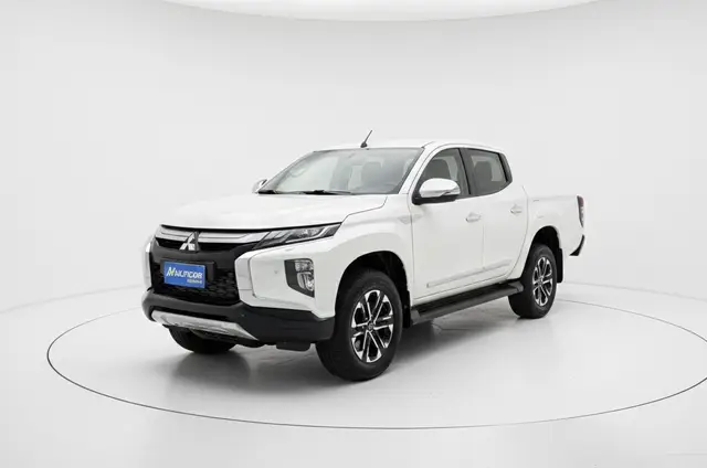 Carro Mitsubishi L200 Triton Sport 2023 HPE-S 2.4