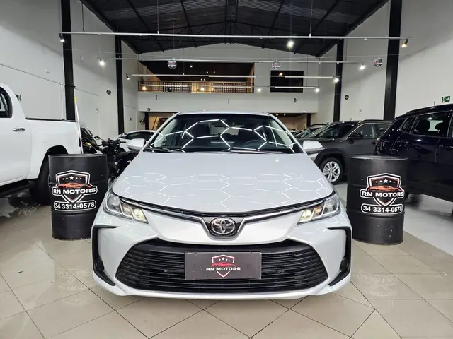 Carro Toyota Corolla 2023 GLi 2.0 Flex