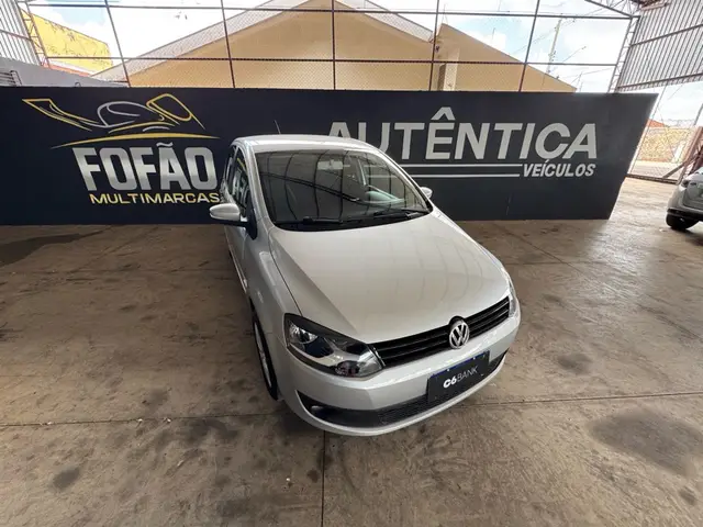 Carro Volkswagen Fox 2010 Prime 1.6 8V (Flex)