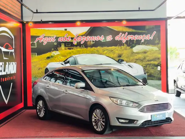 Carro Ford Focus Sedan 2016 2.0 16V/2.0 16V Flex 4p Aut.