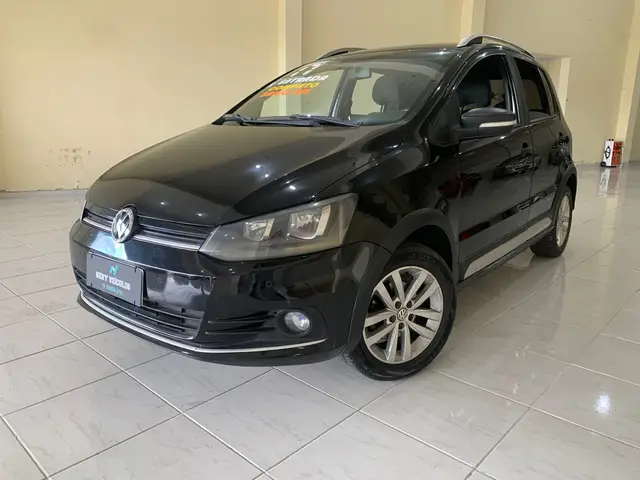 Carro Volkswagen Fox 2017 1.0 MPI Trendline (Flex)