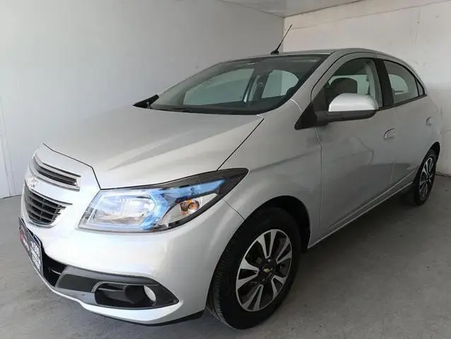 Carro Chevrolet Onix 2015 1.4 LTZ SPE/4