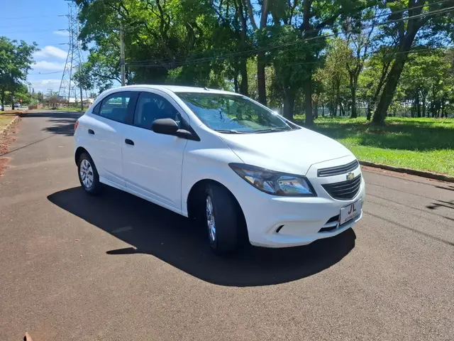 Carro Chevrolet Onix 2019 1.0 Joy SPE/4