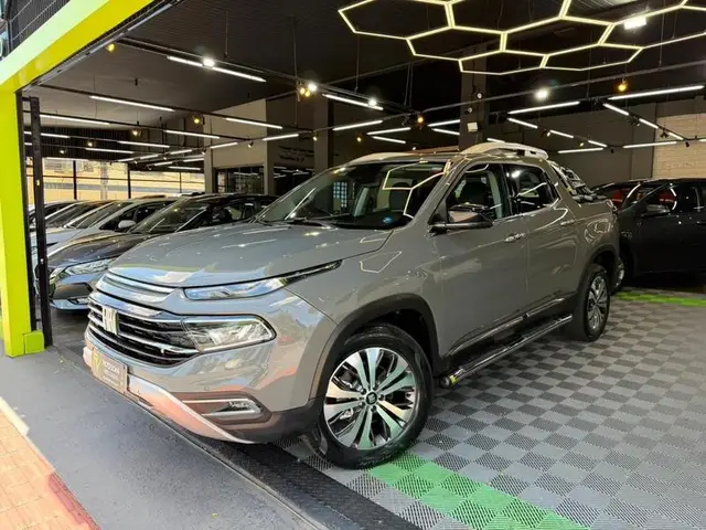 Carro Fiat Toro 2023 Volcano 2.0 TDI 4x4 (Aut)