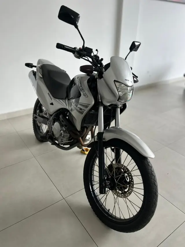 Moto Honda NX 4 Falcon 2001 400