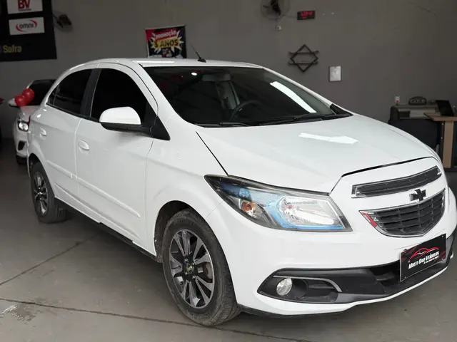 Carro Chevrolet Onix 2016 1.4 LTZ SPE/4 (Aut)