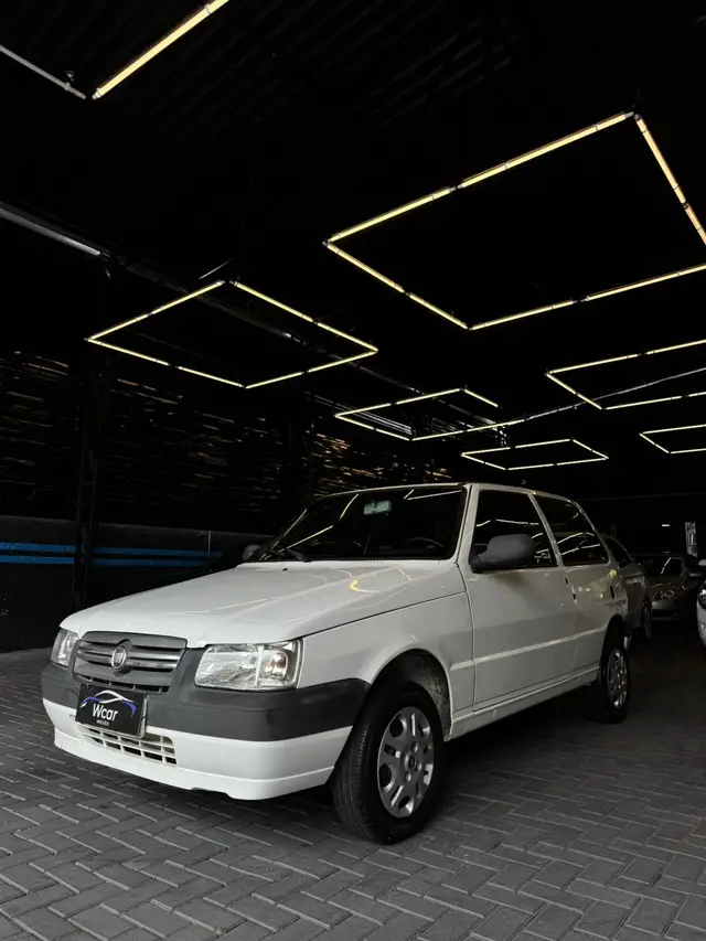 Carro Fiat Uno Mille 2013 Fire Economy 1.0 (Flex) 2p