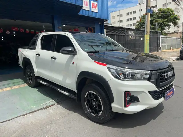 Carro Toyota Hilux Cabine Dupla 2019 Hilux 2.8 TDI CD SRX 50th 4x4 (Aut)