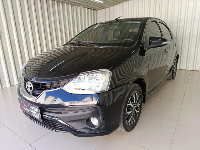 Carro Toyota Etios 2018 Platinum 1.5 (Aut) (Flex)