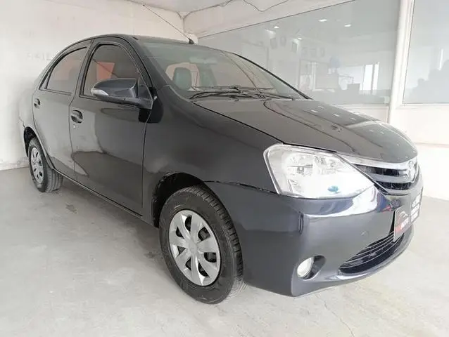 Carro Toyota Etios Sedan 2016 XLS 1.5 (Flex)