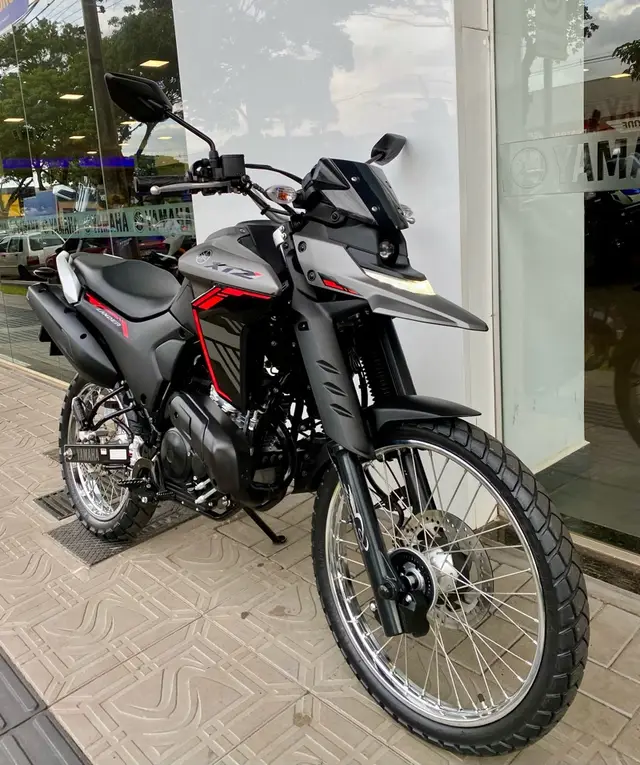 Moto Yamaha XTZ 250 Lander 2025 Connected