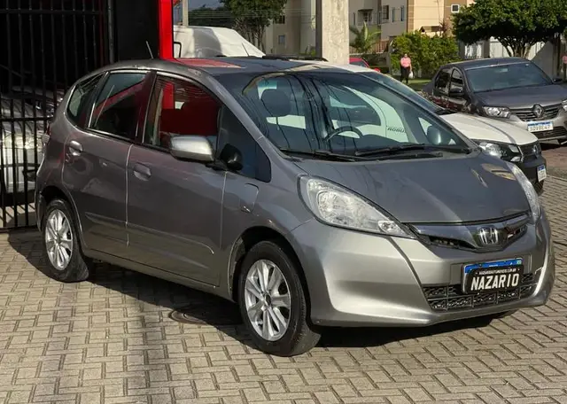 Carro Honda Fit 2013 LX 1.4 (flex)