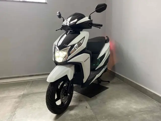 Moto Honda Elite 125 2025 CBS