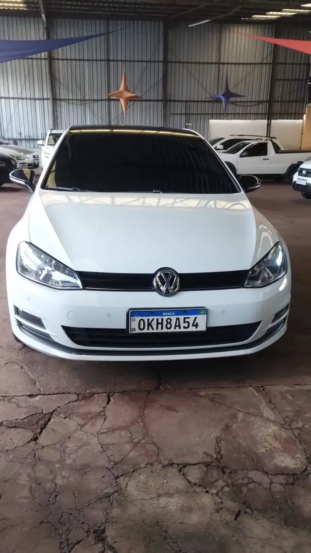 Carro Volkswagen Golf 2014 Comfortline 1.4 TSi