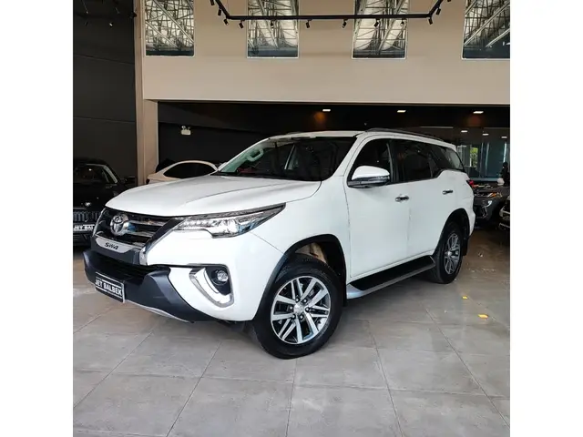 Carro Toyota SW4 2020 2.8 TDI SRX 5L 4x4 (Aut)