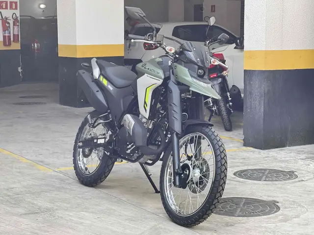 Moto Yamaha XTZ 250 Lander 2025 Connected