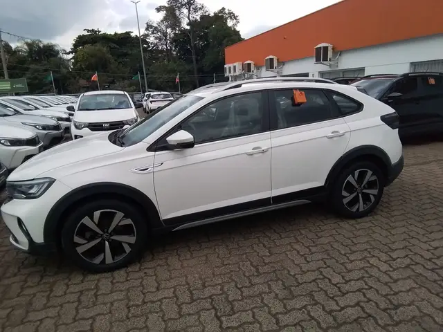 Carro Volkswagen Nivus 2024 Highline 200 TSI