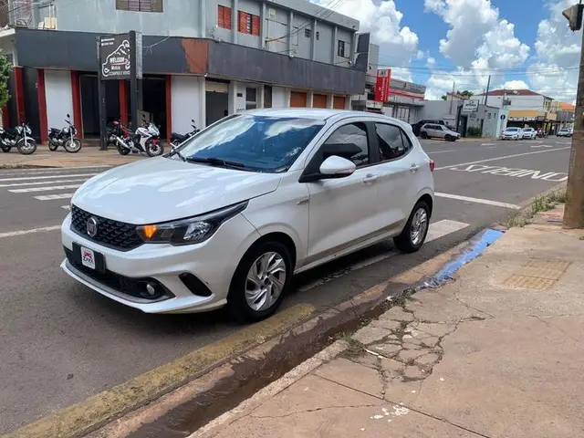 Carro Fiat Argo 2018 Drive 1.3 Firefly (Flex)