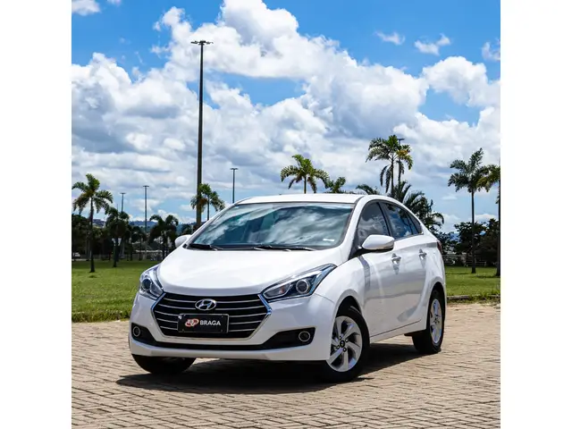 Carro Hyundai HB20S 2018 1.6 Comfort Plus (Flex)