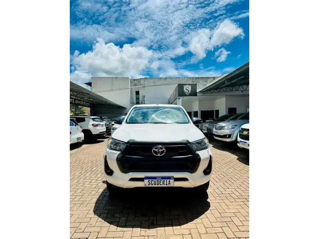 Carro Toyota Hilux Cabine Dupla 2023 SR 4x4 2.8 Diesel