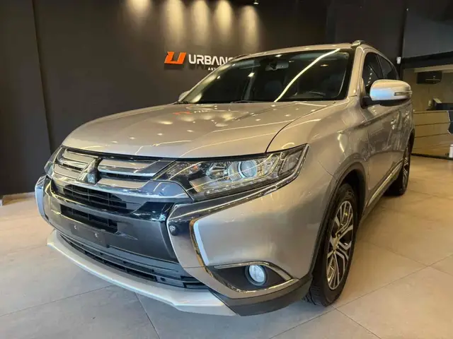 Carro Mitsubishi Outlander 2016 2.0 16V CVT