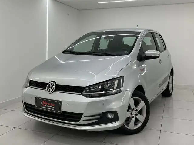 Carro Volkswagen Fox 2016 1.6 MSI Rock in Rio (Flex)