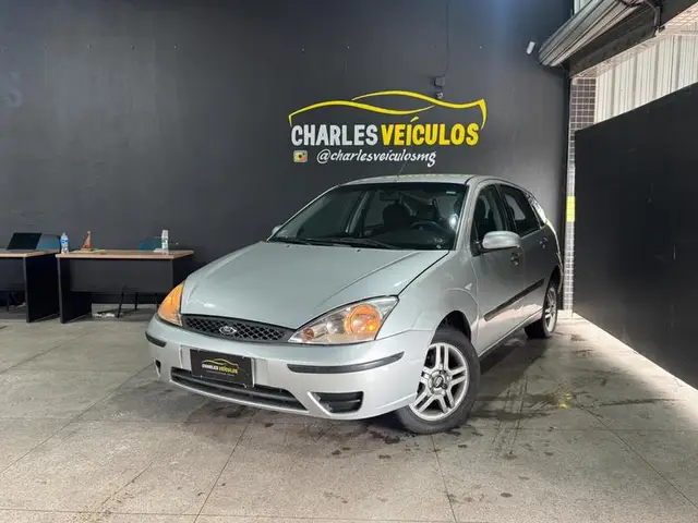 Carro Ford Focus Hatch 2009 GL 1.6 8V (Flex)