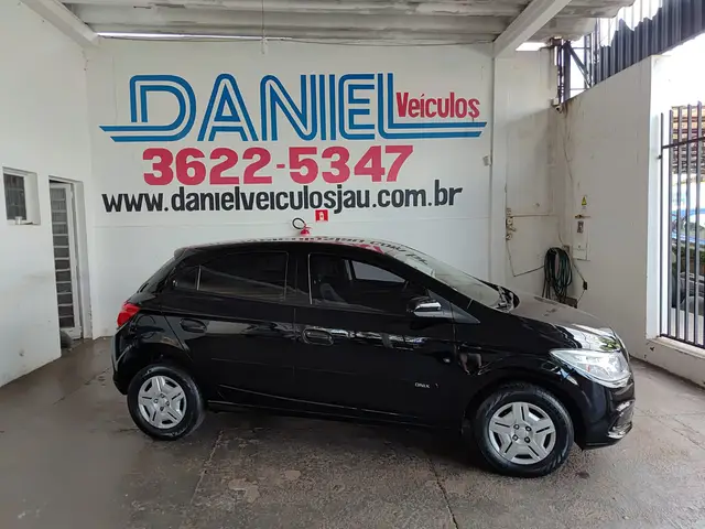 Carro Chevrolet Onix 2016 1.0 LS SPE/4