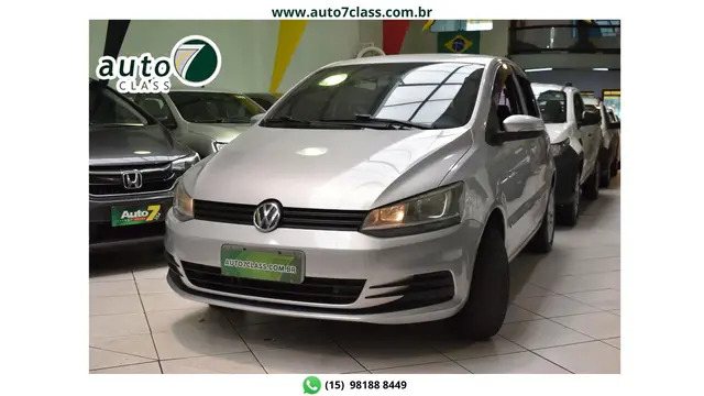 Carro Volkswagen Fox 2015 Trendline 1.0 TEC (Flex)