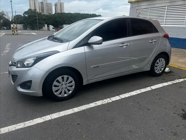 Carro Hyundai HB20S 2014 1.6 Comfort Plus (Flex)