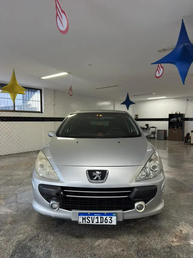 Carro Peugeot 307 Sedan 2010 Presence 1.6 16V (flex)