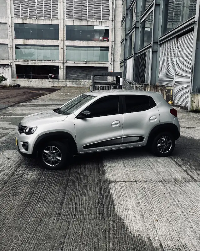 Carro Renault Kwid 2020 Intense 1.0 12v SCe (Flex)