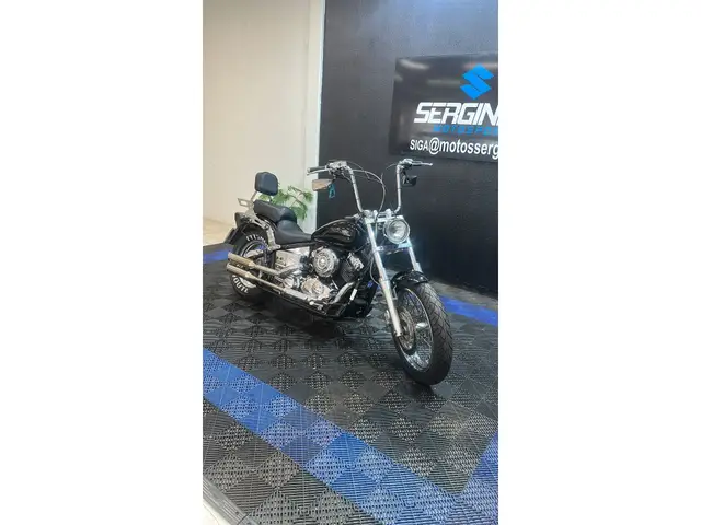 Moto Yamaha XVS 650 2004 Drag Star